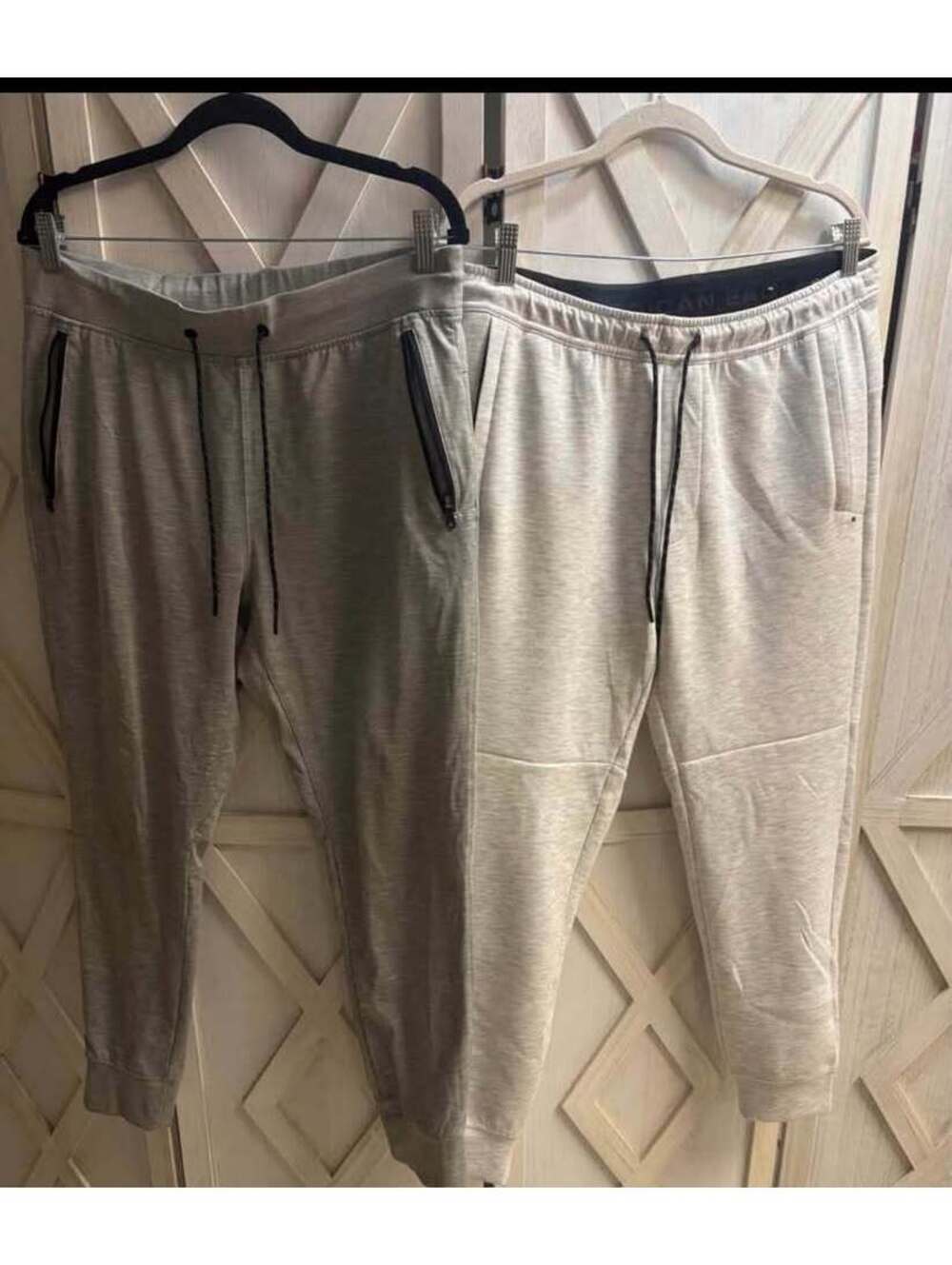 Mens American Eagle Joggers_Medium (2 pair)